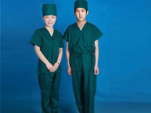 穿手術(shù)衣的方法及注意事項